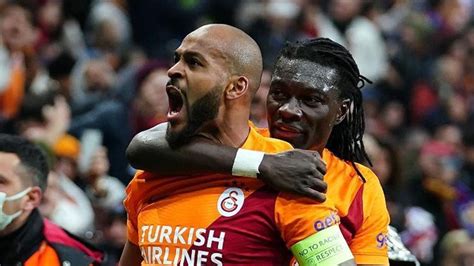 G­a­l­a­t­a­s­a­r­a­y­­d­a­ ­4­ ­f­u­t­b­o­l­c­u­ ­c­e­z­a­ ­s­ı­n­ı­r­ı­n­d­a­